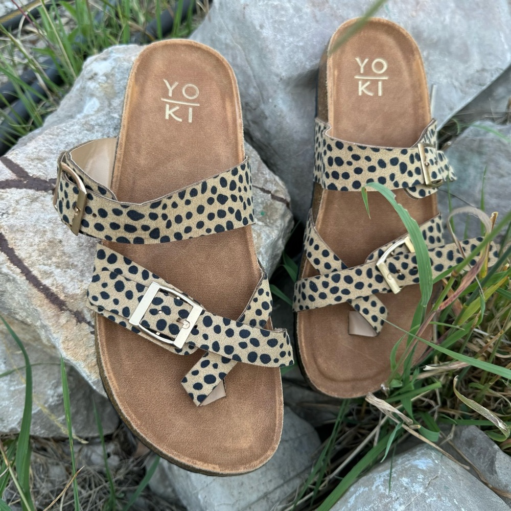 💛 🐆 Yoki Polka Dot Sandals 🐆💛